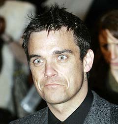 Robbie Williams lover «Intensive Care» på sin nye plate. Foto: AP / Scanpix.