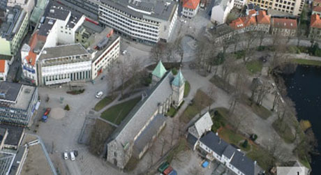 Domkirkeplassen Foto: NRK Domkirkeplassen Foto: NRK