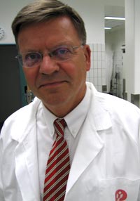 Torleiv Rognum, professor ved rettsmedisinske institutt. Foto: NRK, Brennpunkt