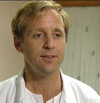 Kjell Salvesen, leder for Norsk gynekologisk forening, mener svangerskapsomsorgen må tilpasses slik at vi kan redde liv. Kjell Salvesen, leder for Norsk gynekologisk forening, mener svangerskapsomsorgen må tilpasses slik at vi kan redde liv.