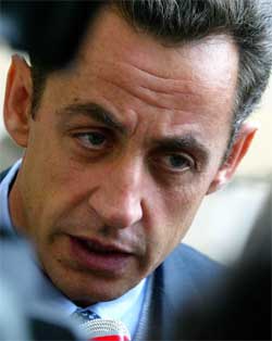 Innenriksminister Nicolas Sarkozy kritiseres for sin harde ordbruk. (Foto: Scanpix / Reuters) 