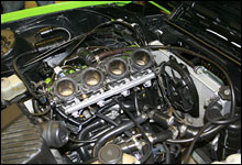 Denne 2001-modellen av MC-motoren Kawasaki ZX12R sitter i Evjens BMW. 