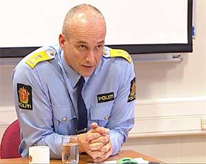 Politimester Håvard Fjærli orienterte om drapssaken på en pressekonferanse i formiddag. (Foto: NRK)