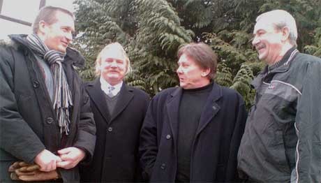 Bjørn Sagvolden, Ulf Fredriksson, Henning Haug og John A. Haugestad mener nordsjø-dykkerne må få erstatning. MMS-bilde: Anders Engeland 