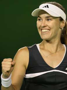 Hingis viste tegn på godt gammelt slag (Foto: AFP PHOTO/WILLIAM WEST ) Hingis viste tegn på godt gammelt slag (Foto: AFP PHOTO/WILLIAM WEST )