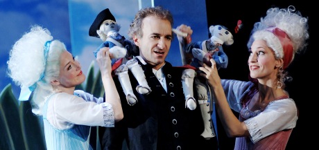 Fra "Cosi fan tutte" Fra "Cosi fan tutte"