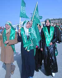 Hamas har klart å mobilisere langt større folkegrupper enn de andre partiene. (Foto: Ana Maria Borge Tveit/NRK) 