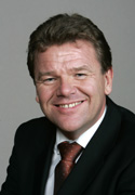 Kunnskapsminister Øystein Djupedal. (Arkivfoto) 