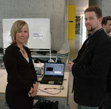 Anita Listou og Jan Erik Farbrot representerte det ypperste av moderne teknikk på gründerdagen. Foto: Halden Dagblad