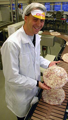 Pizzaprodusenten på Stranda hadde antagelig ikke regnet med at deres nye reklamemelodi skulle bli så enormt populær som den har blitt. Arkivfoto: Kjell Herskedal, Scanpix. Pizzaprodusenten på Stranda hadde antagelig ikke regnet med at deres nye reklamemelodi skulle bli så enormt populær som den har blitt. Arkivfoto: Kjell Herskedal, Scanpix.