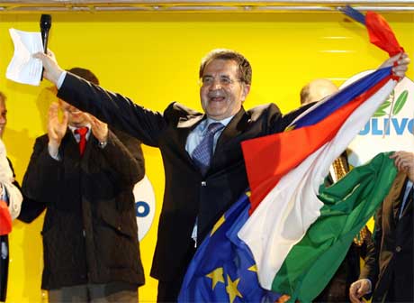 Romano Prodi utropte seg selv til seierherre i natt. (Foto: Reuters/Scanpix)