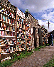 I Hay-on-Wye er det brukte bøker over alt. Foto Scanpix.