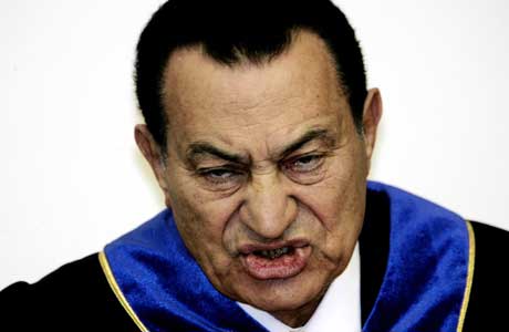 Egypts president Hosni Mubarak. Igjen er landet hans rammet av terrorbomber (Scanpix/AFP) 