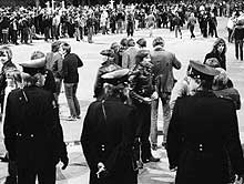 Store politistyrker var forberedt på uroligheter i Oslo natt til 1. mai 1981. (Foto: SCANPIX)