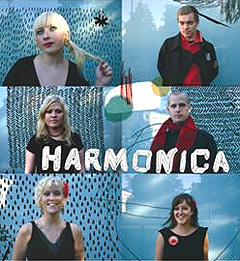 Harmonica spiller på Norwegian Wood i sommer. Foto: Promo.