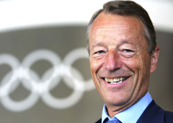 Gerhard Heiberg mener det er større oppslutning om en norsk OL-søknad enn da Lillehammer kom på banen. (Foto: Jon Eeg / SCANPIX) Gerhard Heiberg mener det er større oppslutning om en norsk OL-søknad enn da Lillehammer kom på banen. (Foto: Jon Eeg / SCANPIX)