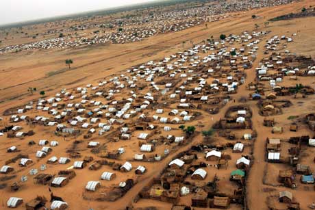 Mellom 200.000 og 300.000 mennesker er drept i Darfur. Minst 2 millioner har flyktet. Foto: Scanpix/Reuters.