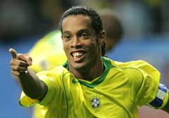 Ronaldinho kommer ikke til å juble på Ullevaal. (Foto: AFP/Scanpix) 