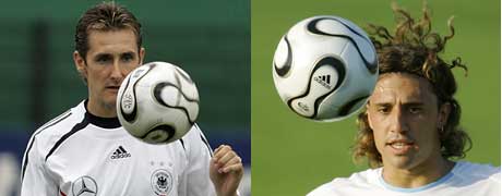 Miroslav Klose og Hernan Crespo (Foto: AP / SCANPIX)
