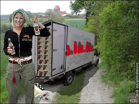 Dansk politi måtte torsdag slukøret konstantere at tyvene som stjal 1000 kasser Smirnoff Ice fra Carlsbergs lager i Roskilde er som sunket i jorden. (Innsendt av KKG) Dansk politi måtte torsdag slukøret konstantere at tyvene som stjal 1000 kasser Smirnoff Ice fra Carlsbergs lager i Roskilde er som sunket i jorden. (Innsendt av KKG)