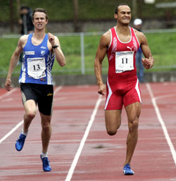 Morten Sand (til venstre) og Quincy Douglas løper trolig for Norge. (Foto: Terje Bendiksby / SCANPIX) Morten Sand (til venstre) og Quincy Douglas løper trolig for Norge. (Foto: Terje Bendiksby / SCANPIX)