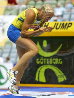 Carolina Klüft irriterer seg etter et riv i Göteborg. (Foto: AP/Scanpix) Carolina Klüft irriterer seg etter et riv i Göteborg. (Foto: AP/Scanpix)