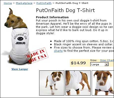 T-skjorta for hunder som er "hekta på Jesus".