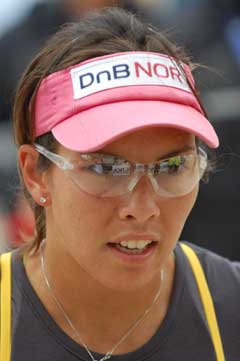 Nila Håkedal konsentrerer seg i Polen. (Foto: FIVB.com) Nila Håkedal konsentrerer seg i Polen. (Foto: FIVB.com)
