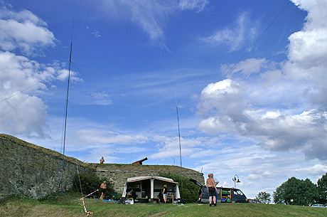 Radioamatører i Trondheim. Foto: Arne K. Grøtnes. Radioamatører i Trondheim. Foto: Arne K. Grøtnes.