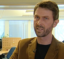 Sosialantropolog Bjarte Bøe hjelper bedrifter med å kartlegge de ansattes alkoholbruk på jobb.
