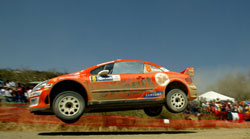 OMV-Peugeots Henning Solberg i aksjon under Corona Rally i mars i år. (Foto: AP/ SCANPIX)