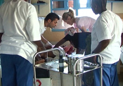 Møtet med alle de syke barna i Sierra Leone gjorde sterkest inntrykk på lege Trine Folseraas. Foto: Leger Uten Grenser Møtet med alle de syke barna i Sierra Leone gjorde sterkest inntrykk på lege Trine Folseraas. Foto: Leger Uten Grenser