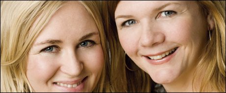 Anne Lindmo og Helle Vaagland (Foto: Aschehoug)