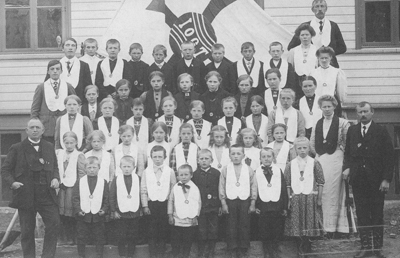 IOGT-barnegruppe p Hafslo. Foto: Olav Reppen, utlnt av Kirstina Hillestad