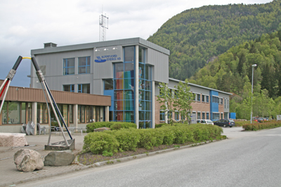 Administrasjonsbygget til Sunnfjord energi p yrane. Foto: Kjell Arvid Stlen.