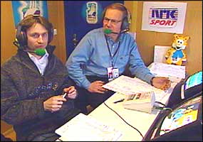 UT: Under NM skal Espen Bredesen ut av boksen. Arne Scheie hopper ikke. UT: Under NM skal Espen Bredesen ut av boksen. Arne Scheie hopper ikke.