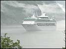 Cruise-turistane reiser meir enn gjerne med Flåmsbana. (Foto: NRK)