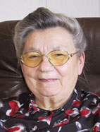 Anne Hætta Øverli - pensjonisten midt i 70-åra - kan se tilbake på et langt liv som trygdesjef i samekommunen. Hun har god kjennskap til de 3.000 ... - 77223