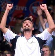 Goran Ivanisevic mente før finalen at det var hans skjebne å vinne Wimbledon-turneringen, og han var tydelig rørt da seieren var hans (Foto: Ian Waldie/Reuters/Scanpix).