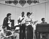 Al Kooper sammen med Bob Dylan på Newport Folk Festival i 1965